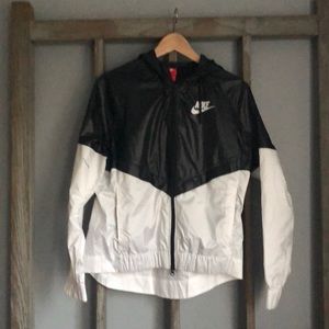 Nike windbreaker